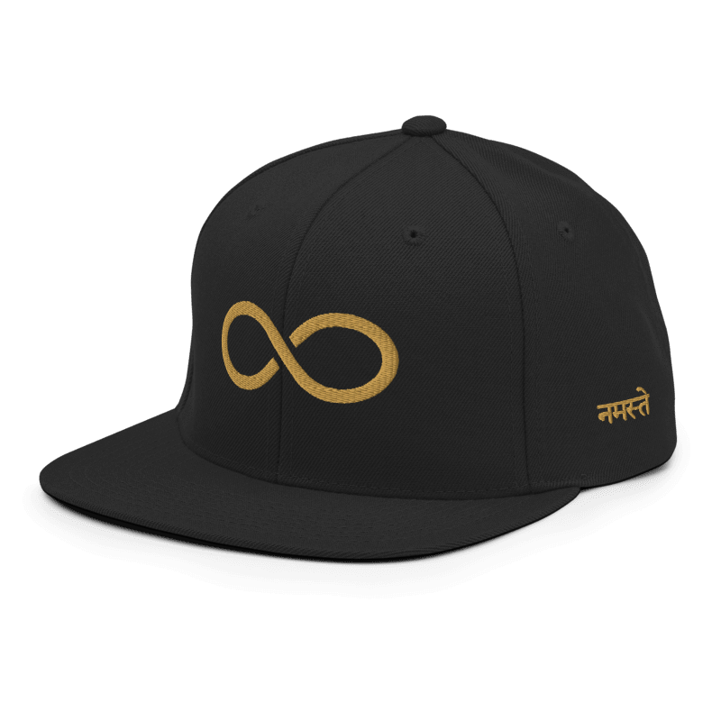 BONÉ INFINITY PRETO E DOURADO