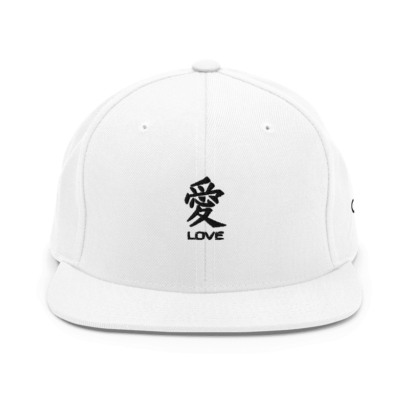 GORRA KANJI JAPONÉS LOVE BLANCA Y NEGRA