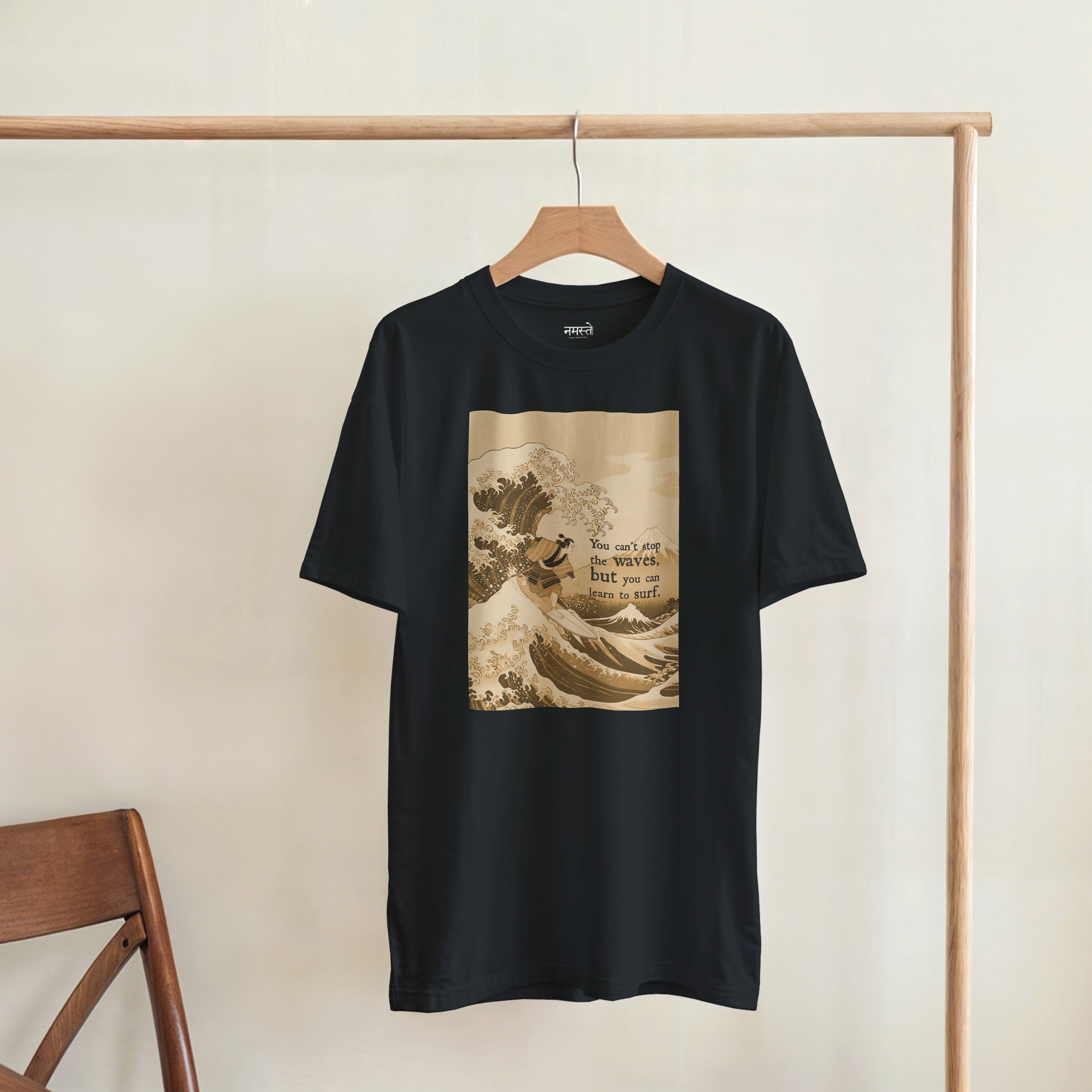 CAMISETA HOKUSAI SURF DOURADA
