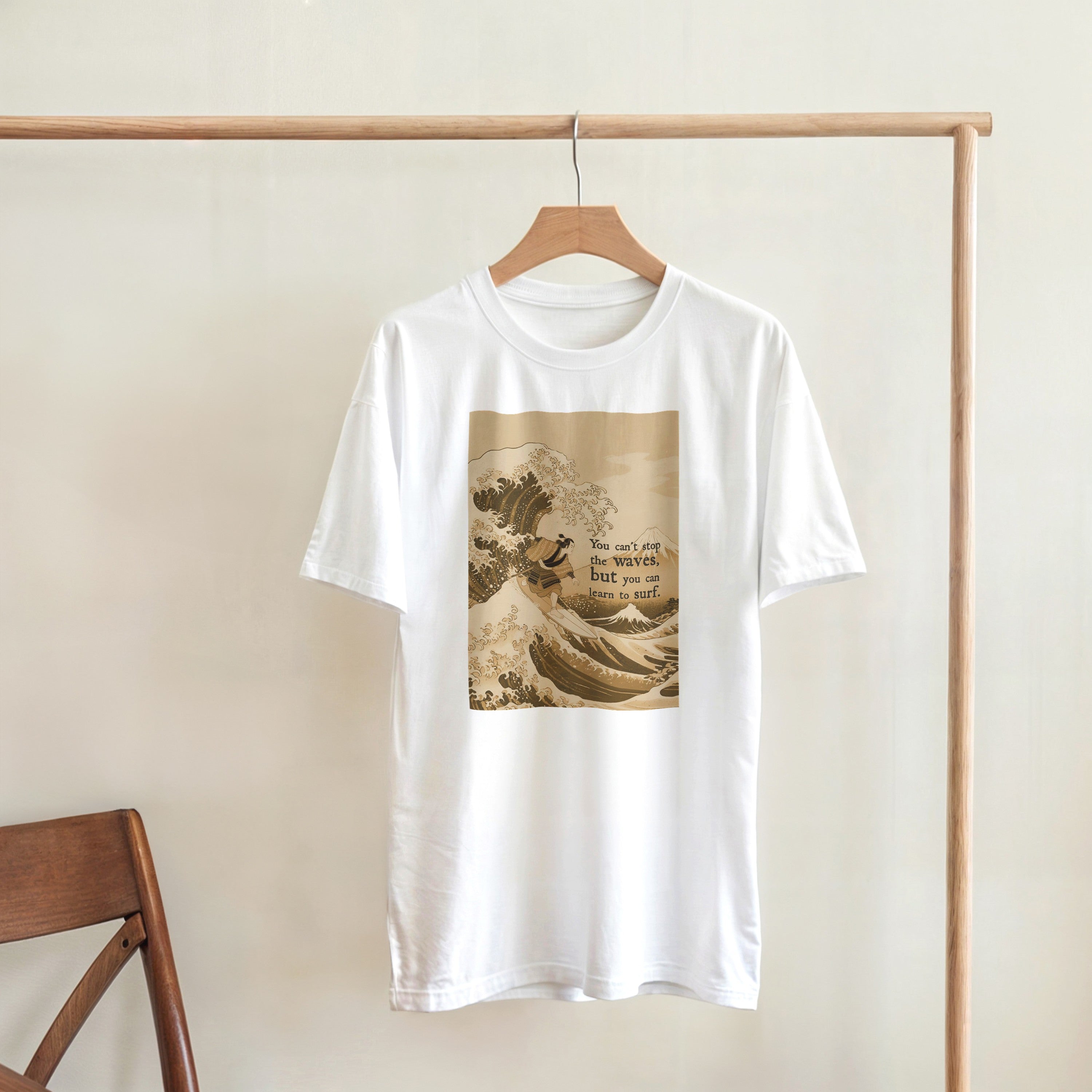 CAMISETA HOKUSAI SURF DOURADA