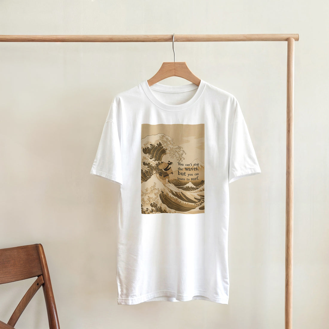 CAMISETA HOKUSAI SURF DOURADA