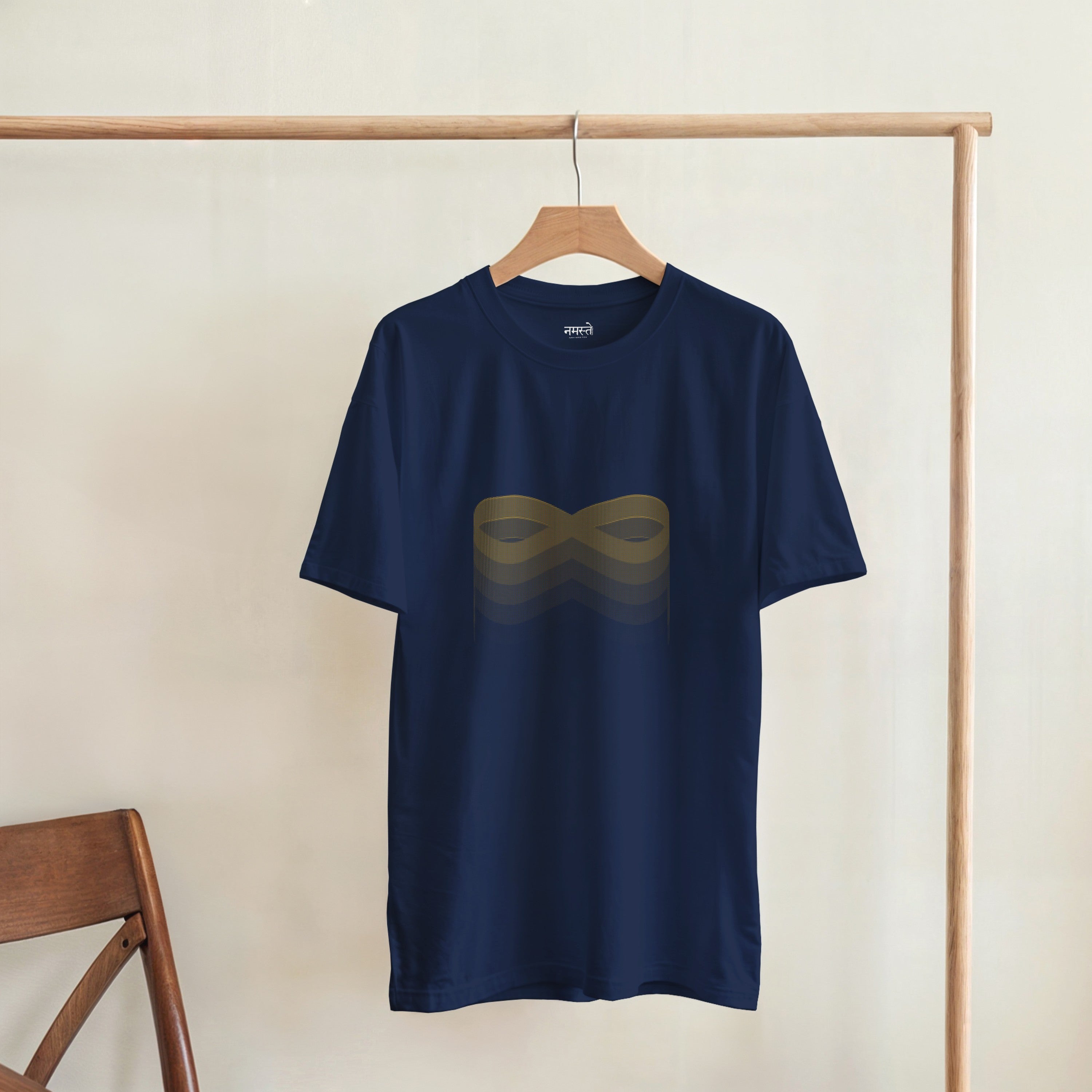 CAMISETA DORADA INFINITO