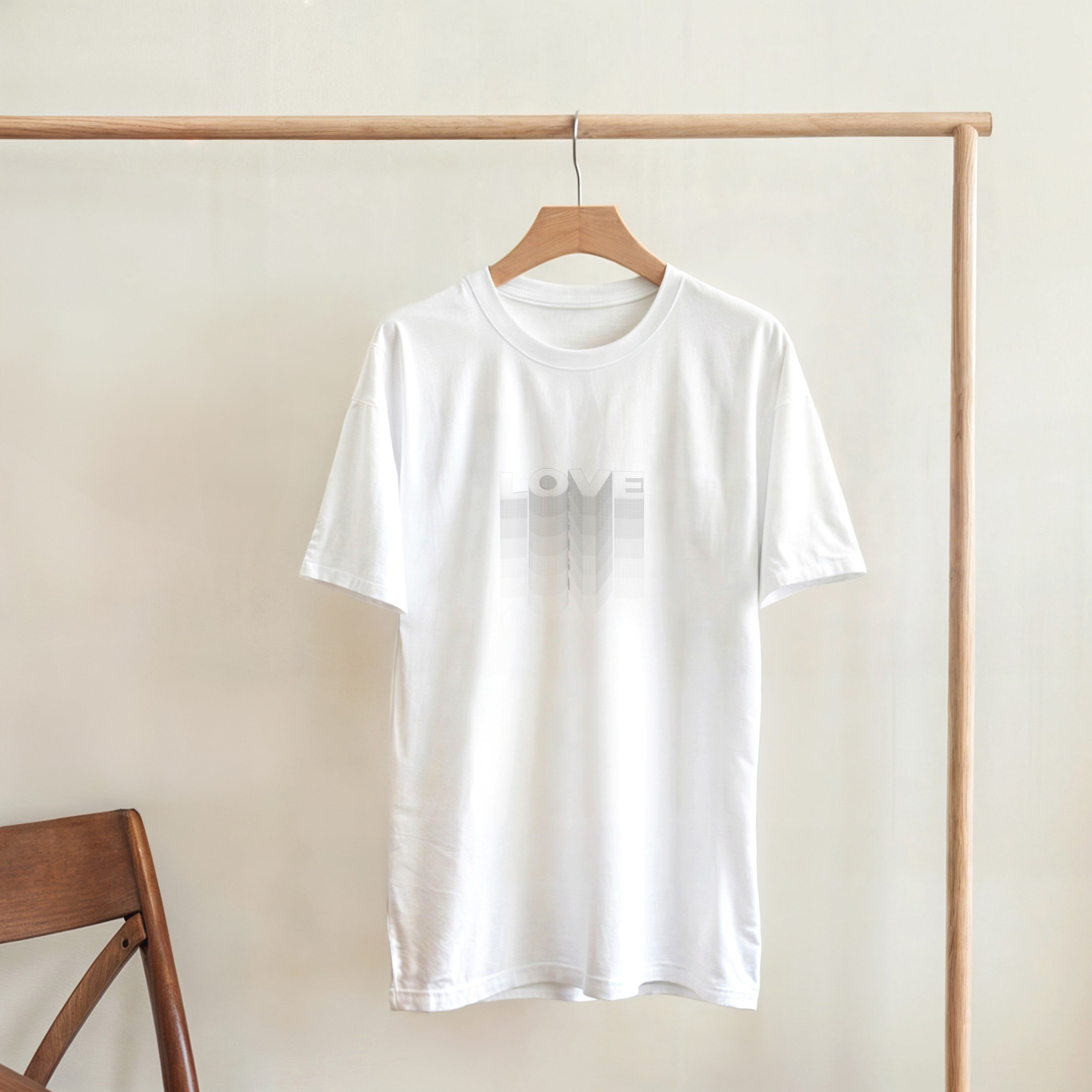 CAMISETA LOVE PRETO E BRANCO