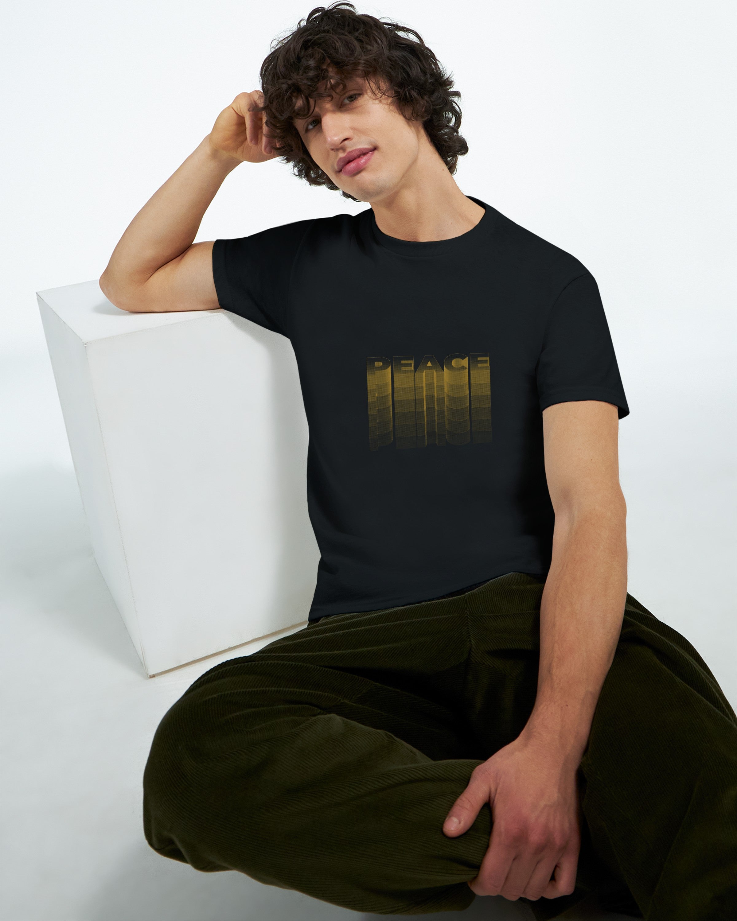 CAMISETA PAZ DORADA