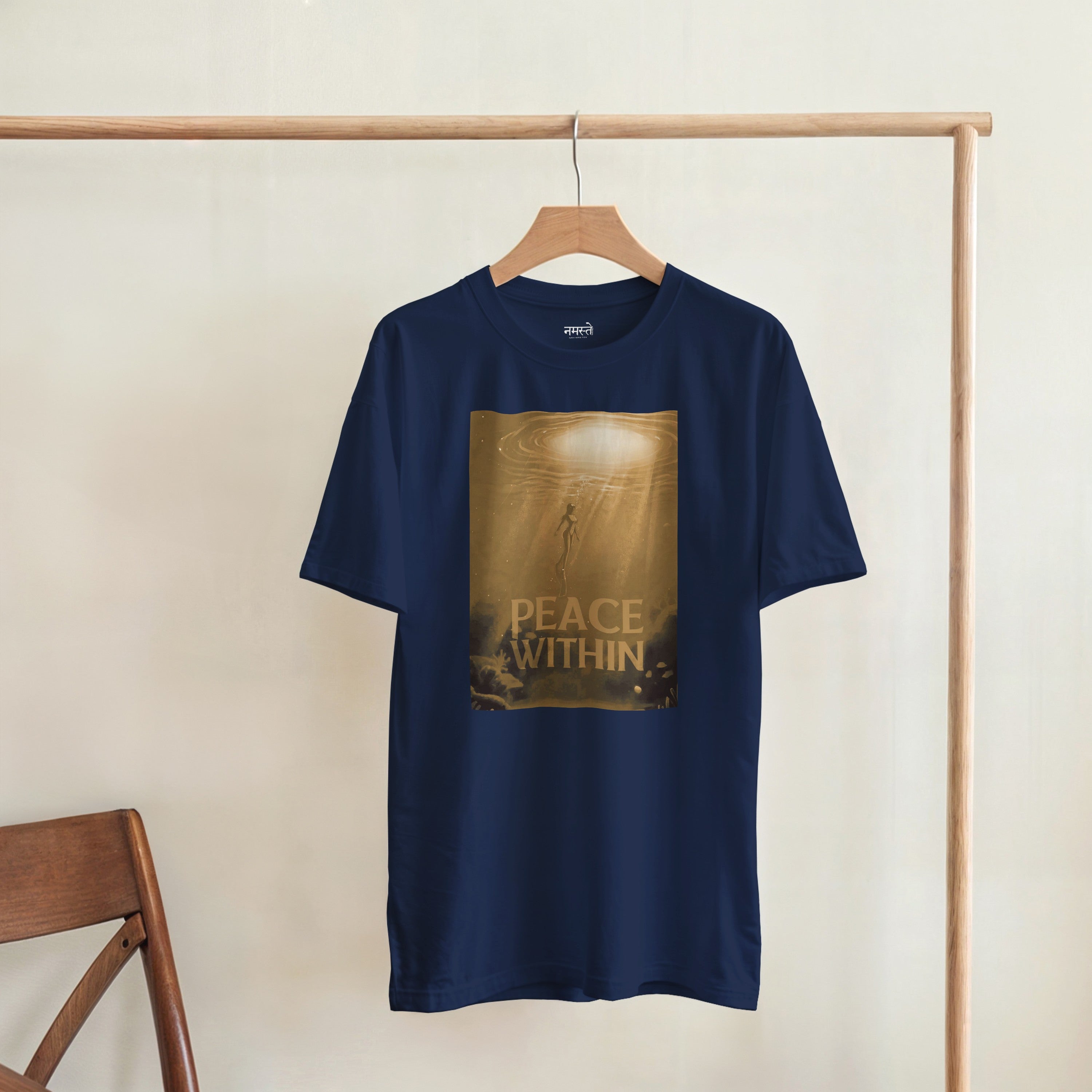 CAMISETA PAZ DENTRO DORADA
