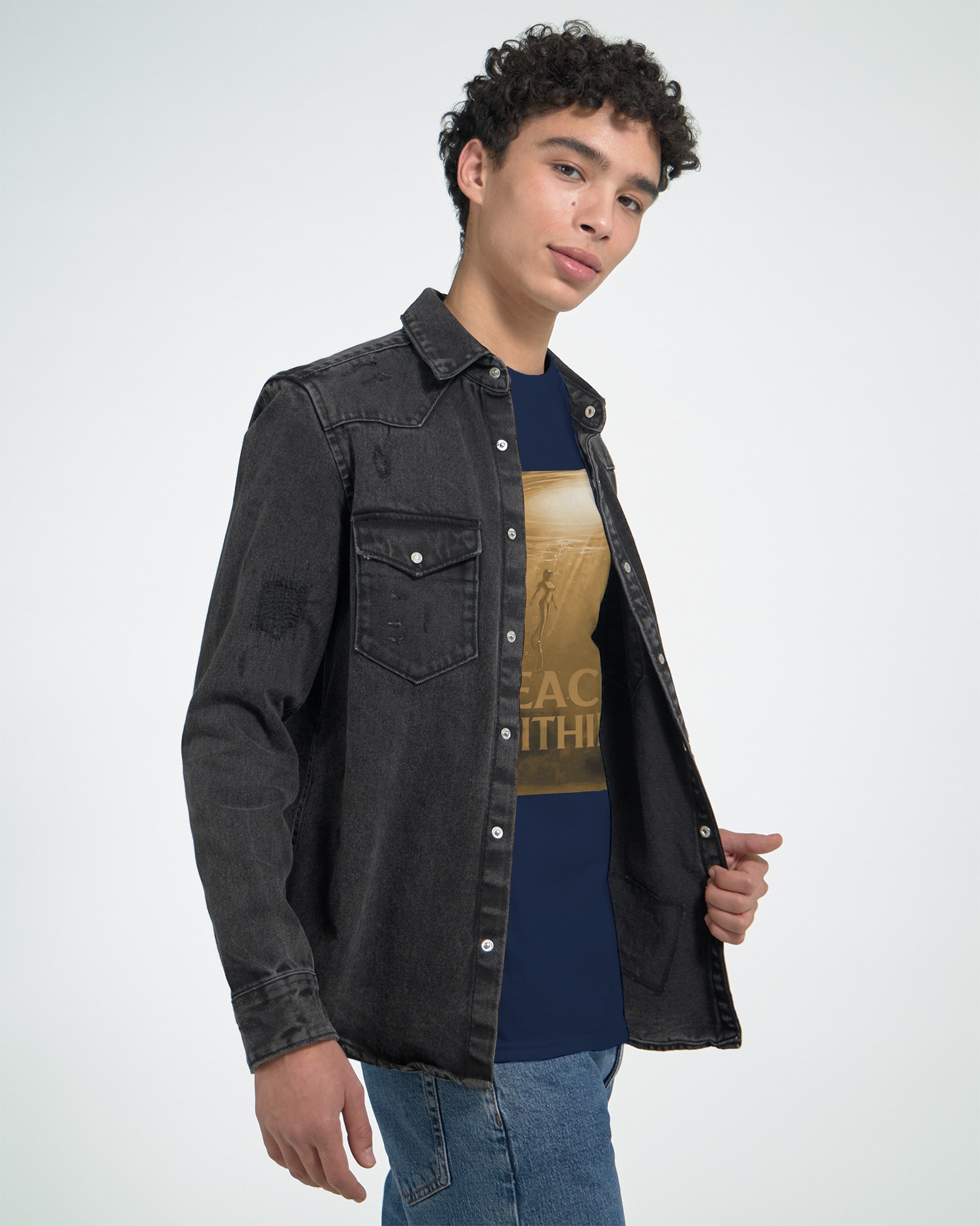 CAMISETA PAZ DENTRO DORADA