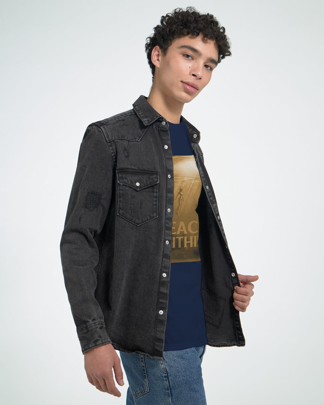CAMISETA PAZ DENTRO DORADA