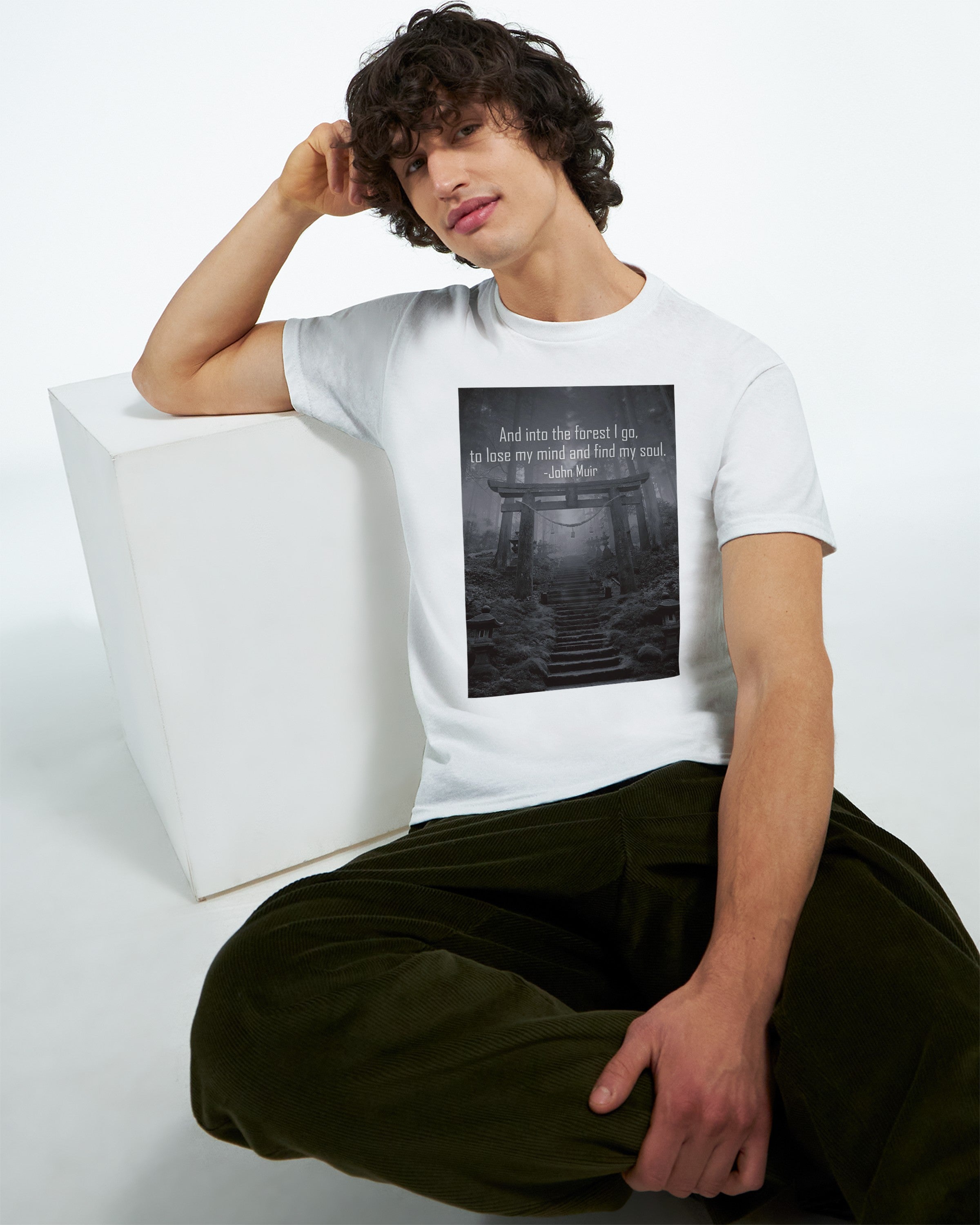 CAMISETA BOSQUE JAPONÉS BLANCA Y GRIS