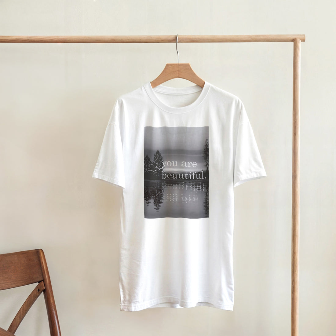 CAMISETA ERES HERMOSA BLANCA Y GRIS
