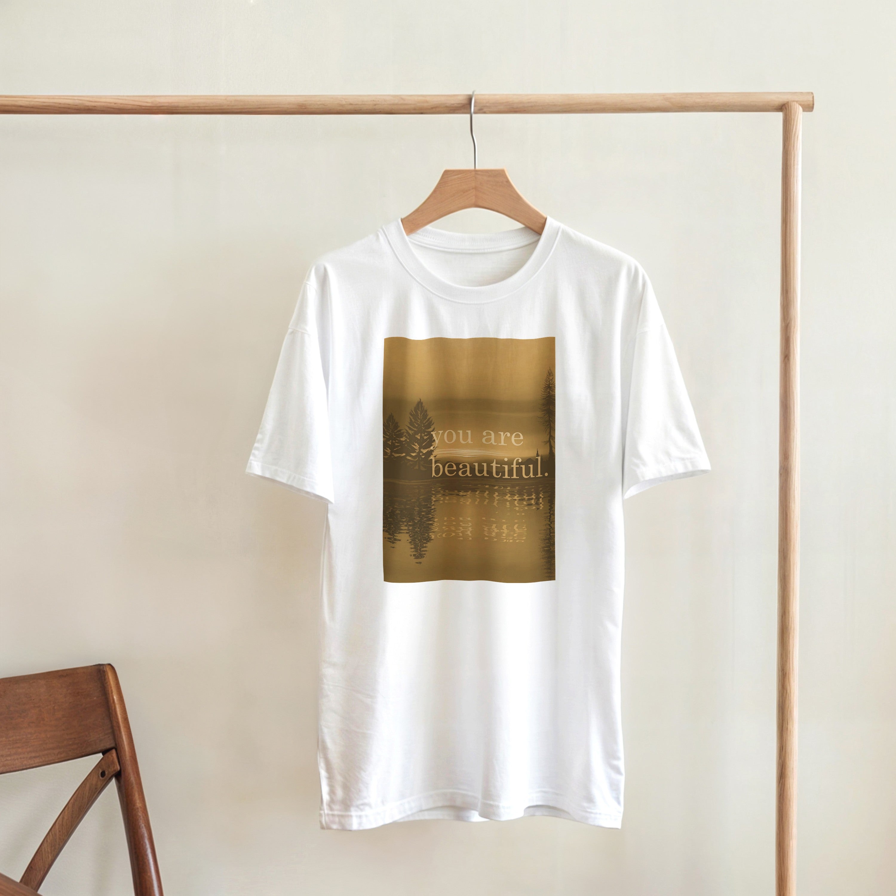 CAMISETA ERES HERMOSA DORADA