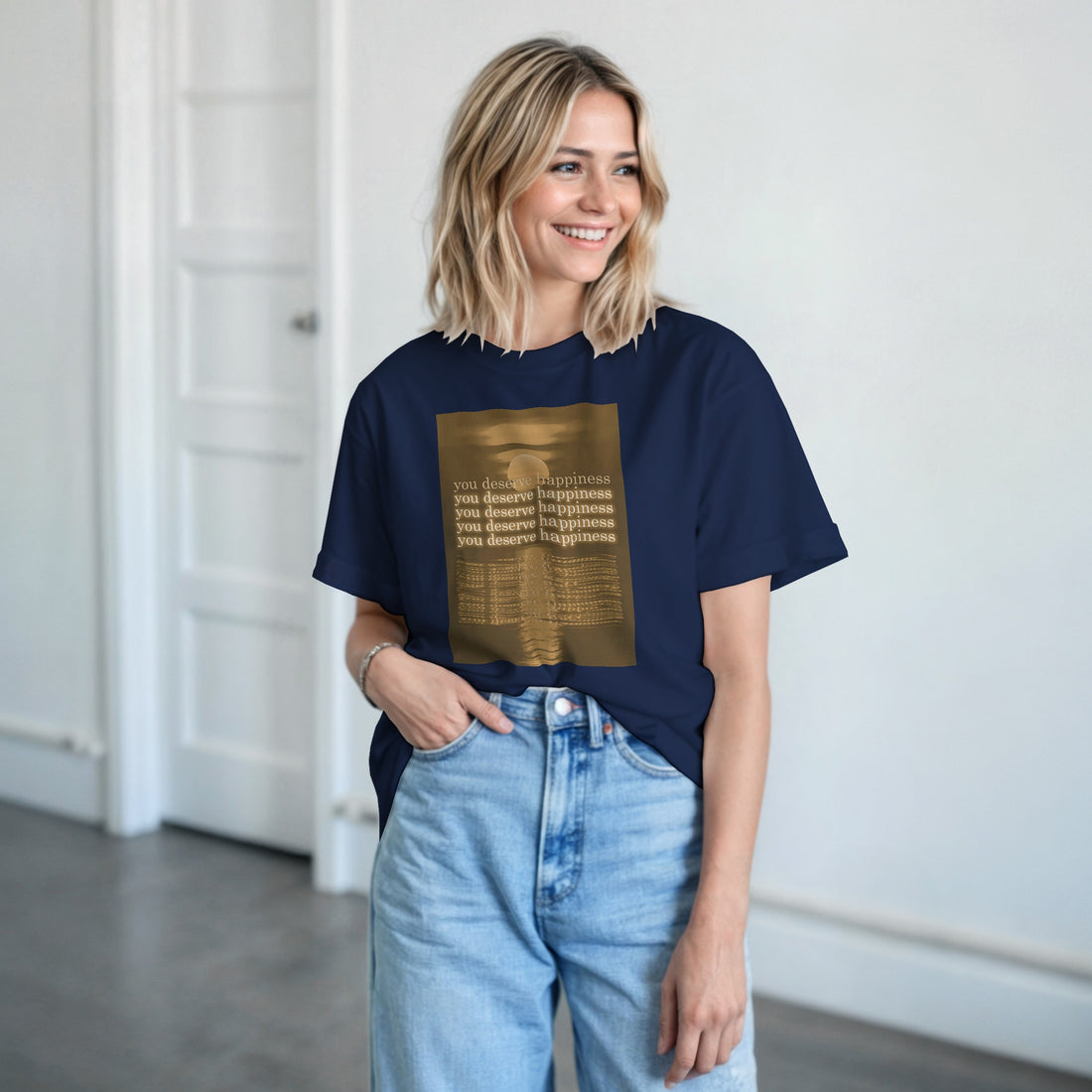CAMISETA VOCÊ MERECE FELICIDADE DOURADA