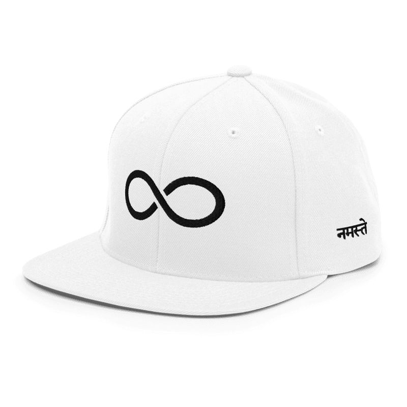 GORRA INFINITY BLANCA Y NEGRA