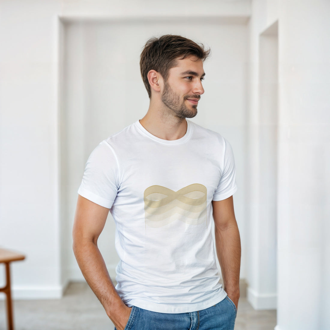 CAMISETA DORADA INFINITO